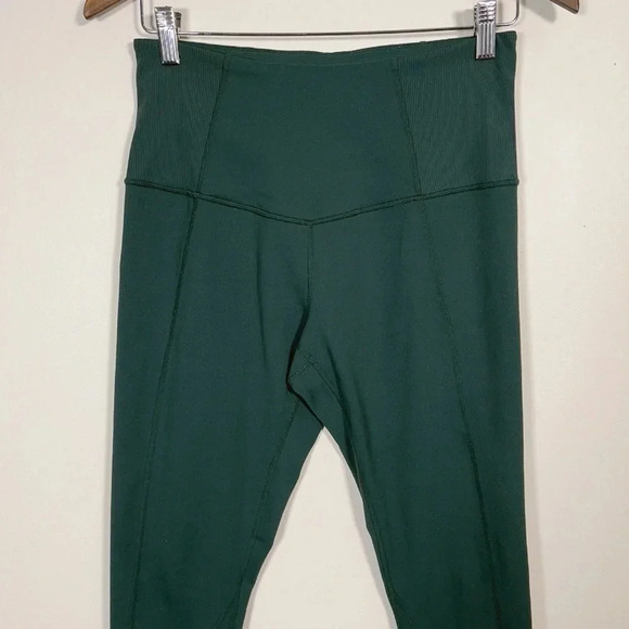 ‼️ 50% OFF ‼️🌟⭐️✨CLEARANCE SALE ✨⭐️🌟  ZELLA | DARK GREEN 7/8 LEGGING - Picture 3 of 9